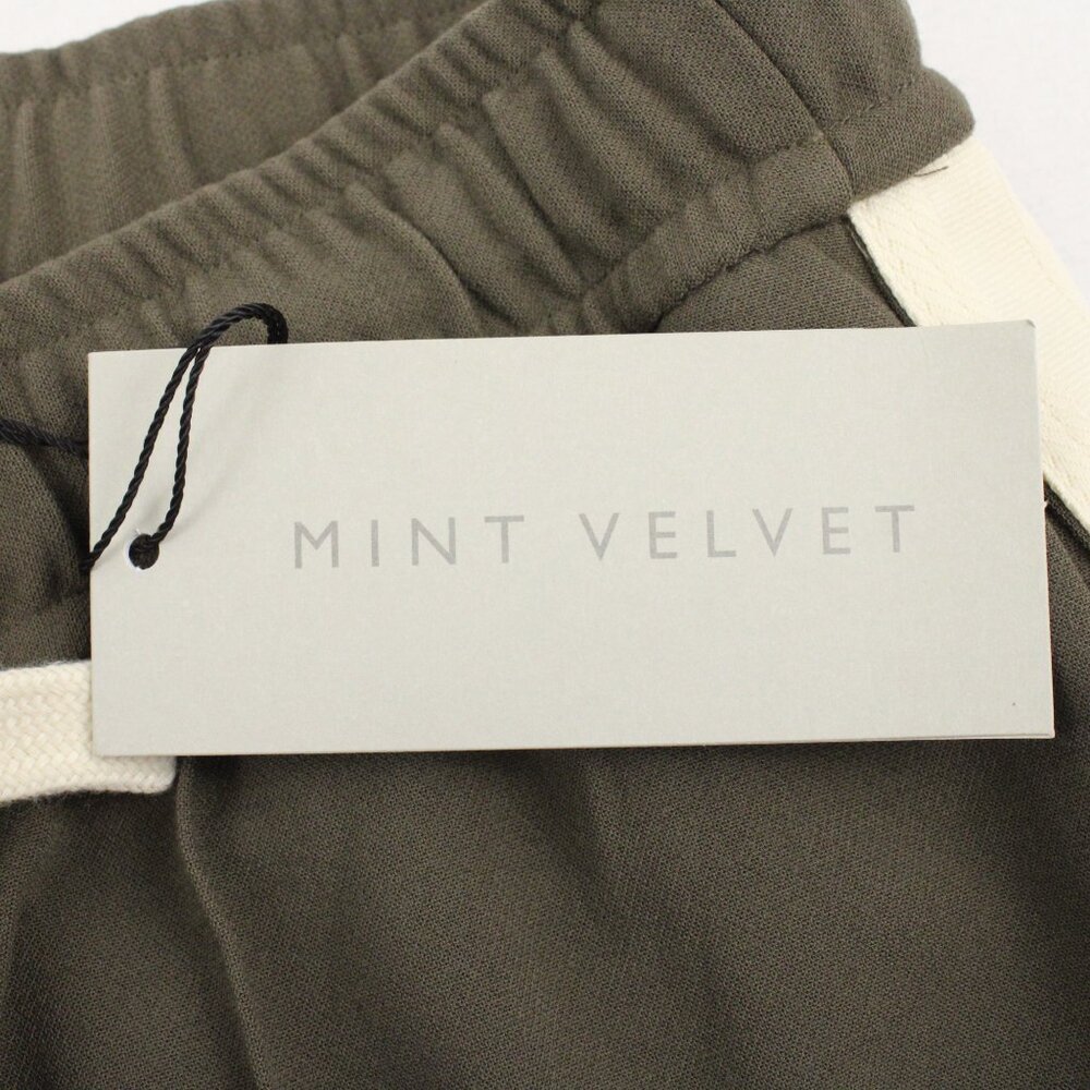 🛍️NWT - Mint Velvet Green & Cream Joggers w/ Elastic Waistband🛍️ - Picture 5 of 7